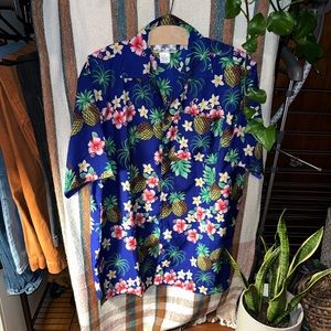 Men’s Hawaiian Shirt w Custom Text Embroidery